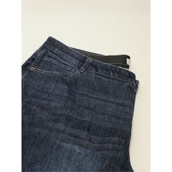 City Blues Women's Eco-Friendly Denim High Rise Relaxed Fit Jeans Blue Size 24W - Picture 2 of 6